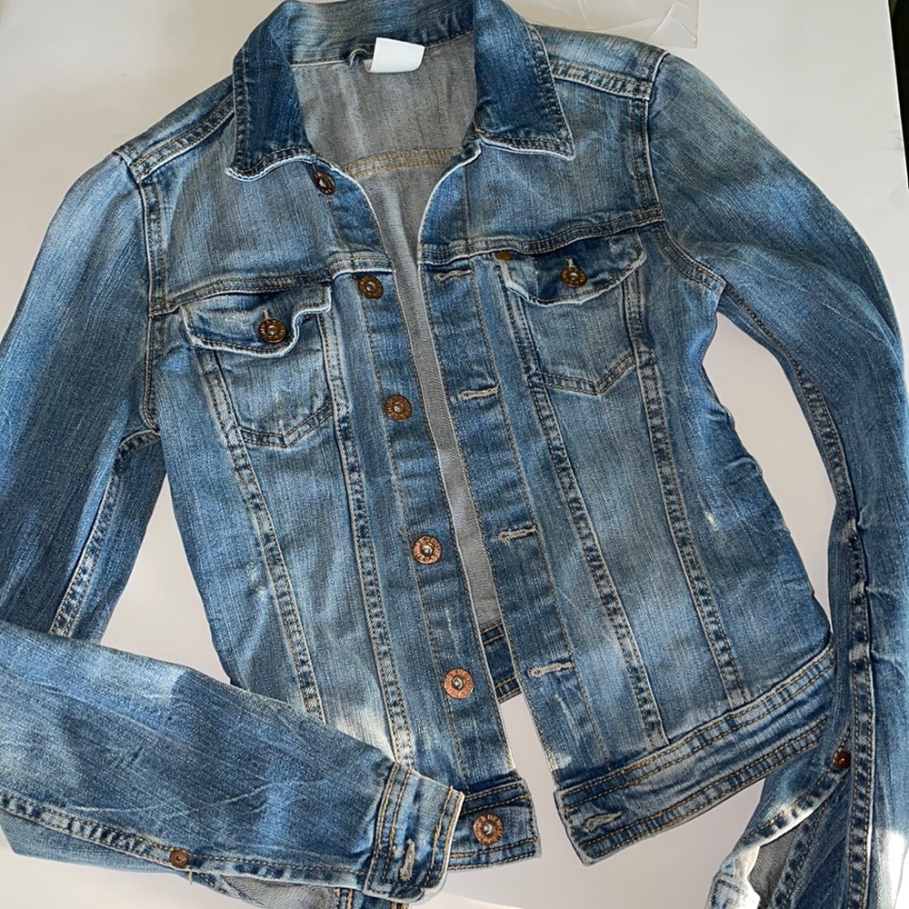 Cute h&m jean jacket